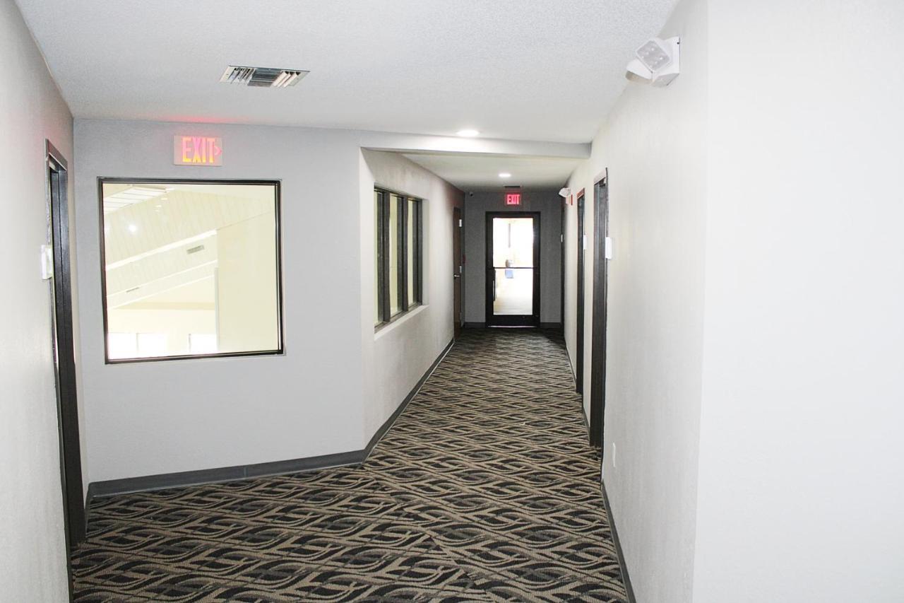 Greenlight Inn & Suites St James Saint James Exterior foto